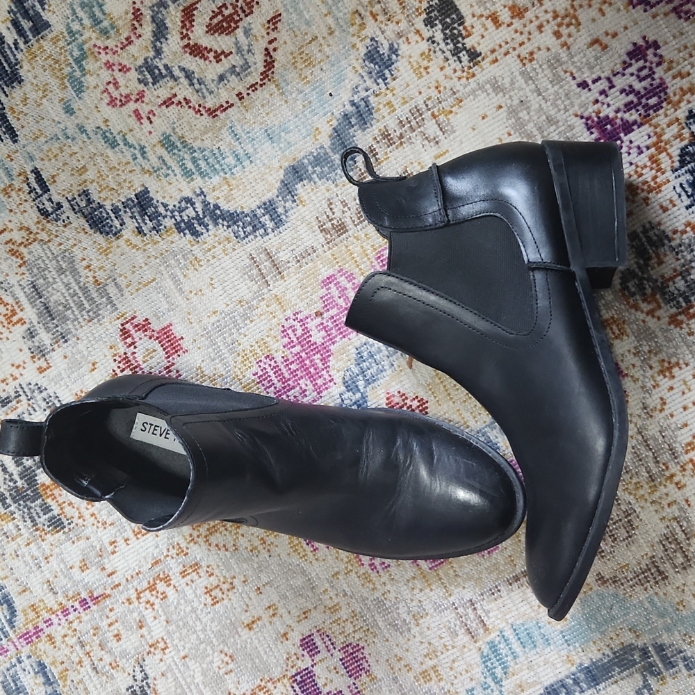 STEVE MADDEN Chelsea boots drape
